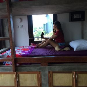 Mixed Dormitory Room